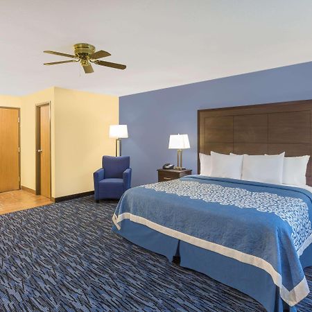 Days Inn By Wyndham Moab Exterior photo