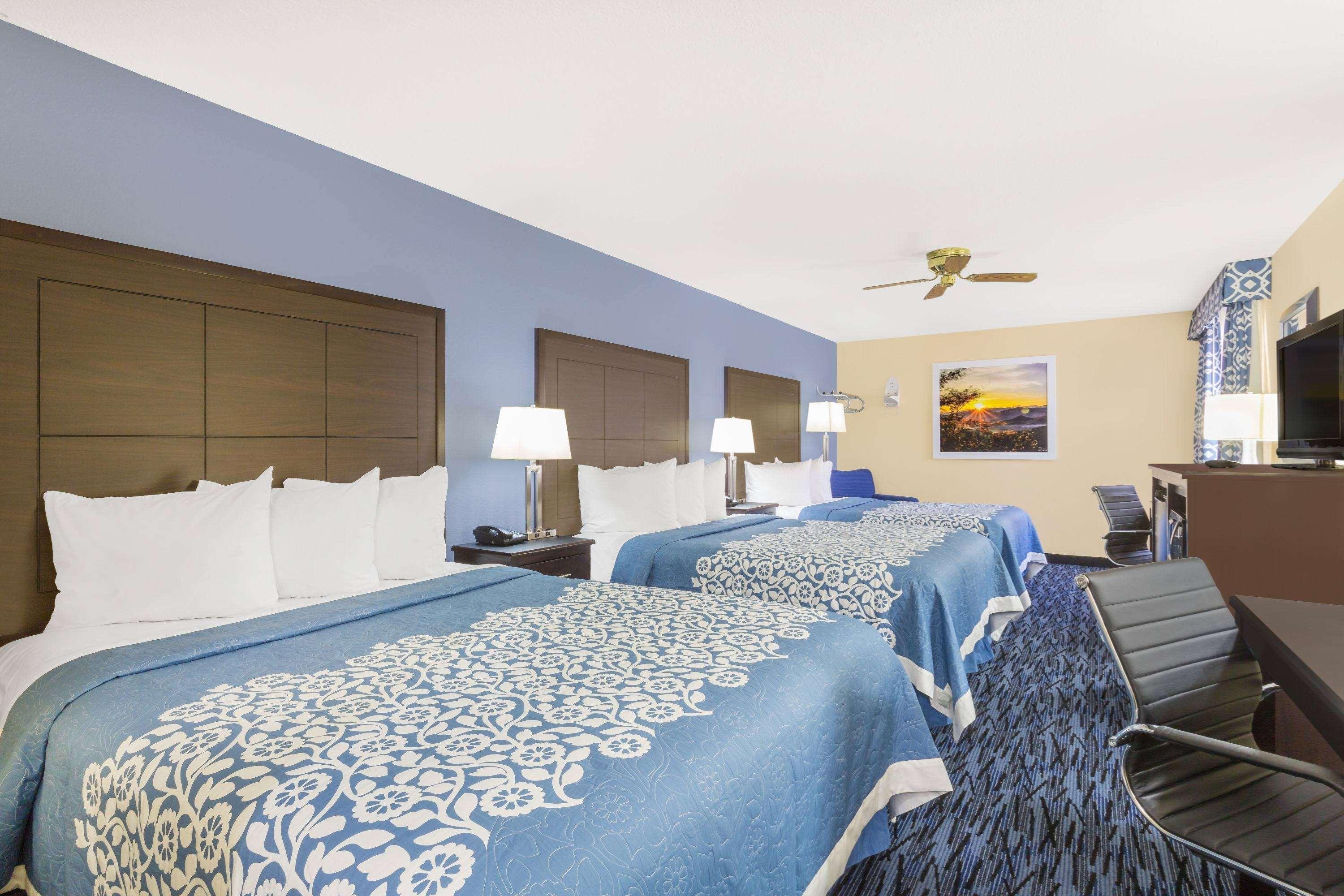 Days Inn By Wyndham Moab Exterior photo