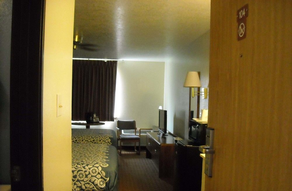 Days Inn By Wyndham Moab Exterior photo